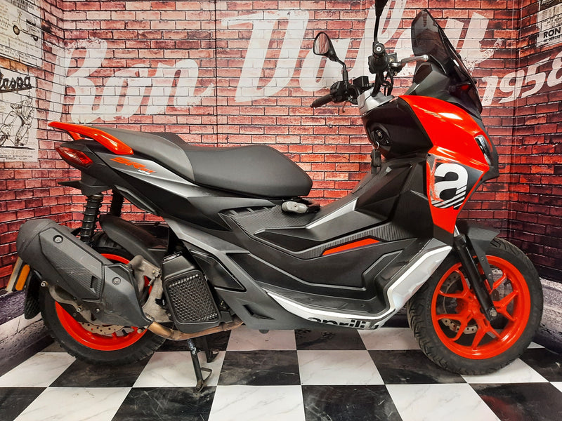 Aprilia SRGT 125 2022