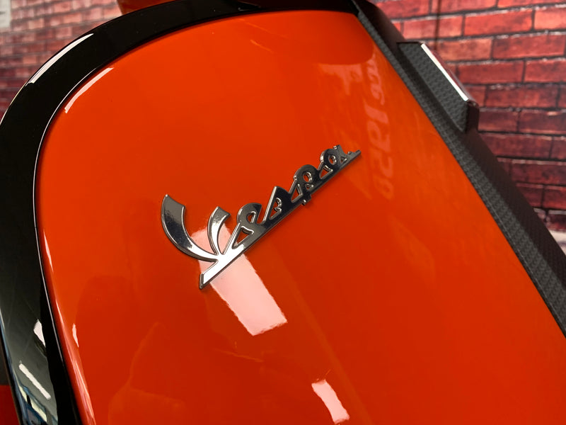 Vespa GTS 125 Super Sport in Orange 2024 model